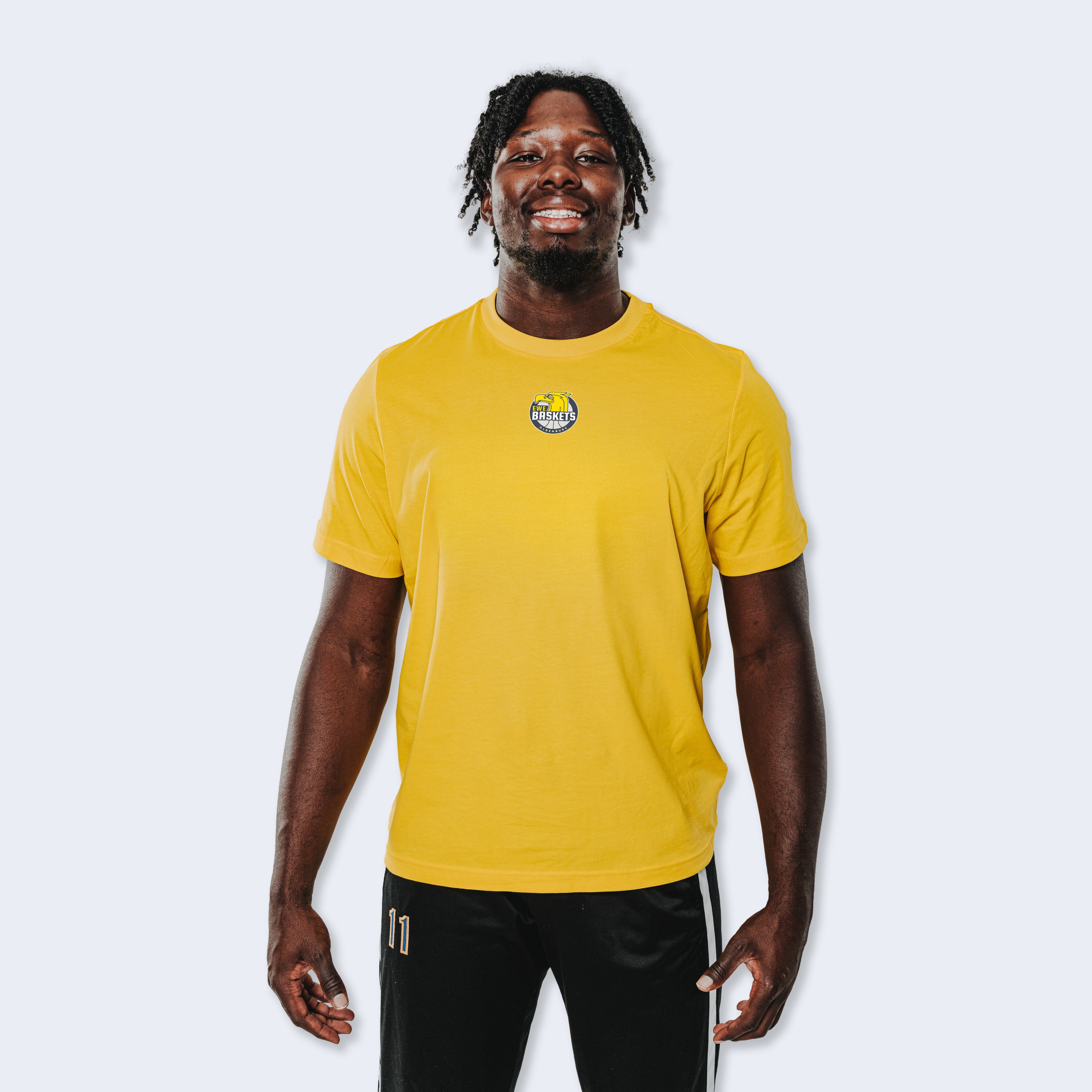 T-Shirt Essentials Gelb