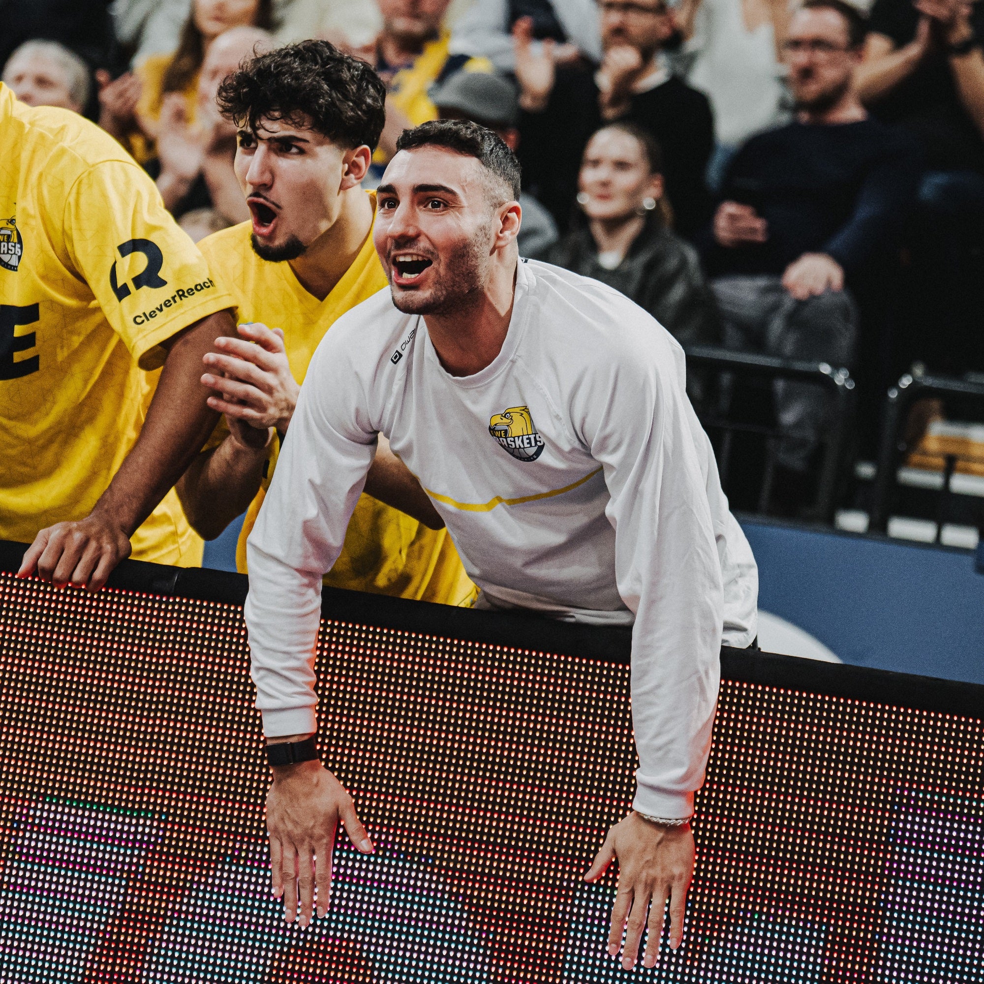 Team Longsleeve weiß